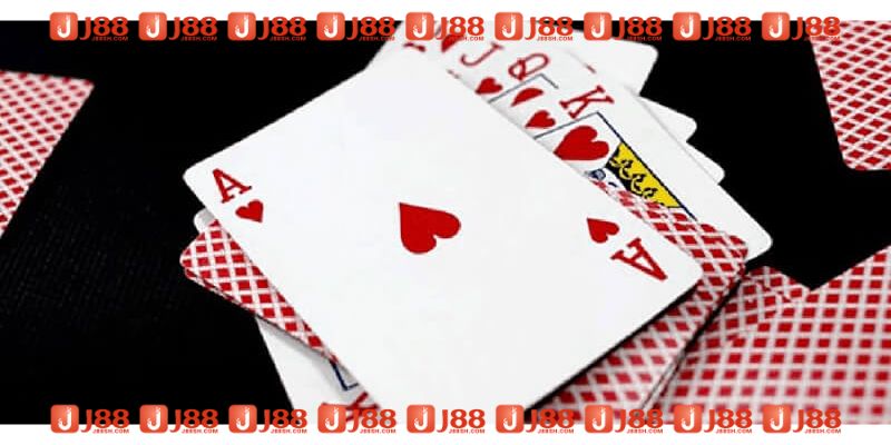 Tổng hợp thuật ngữ và luật chơi cơ bản của tựa game sâm lốc J88